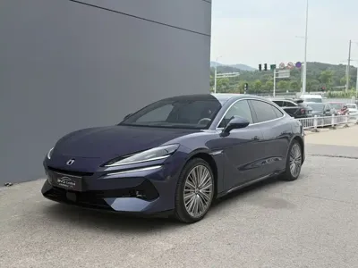 Denza Denza Z9