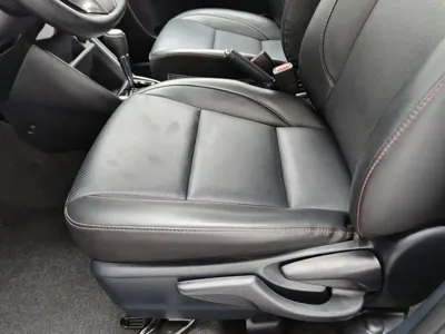 Toyota Yaris L