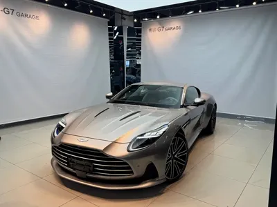 Aston Martin DB12