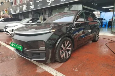 Li Auto L8