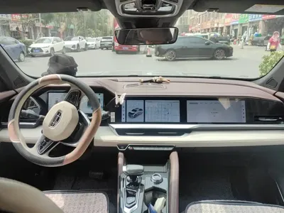 Geely Xingyue L