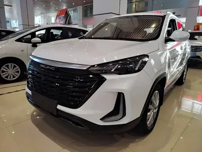 BAIC X3