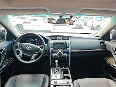 Toyota Reiz