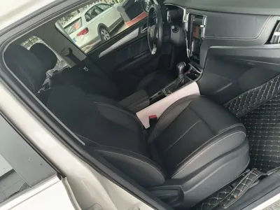 Roewe RX5