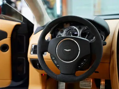 Aston Martin V8 Vantage