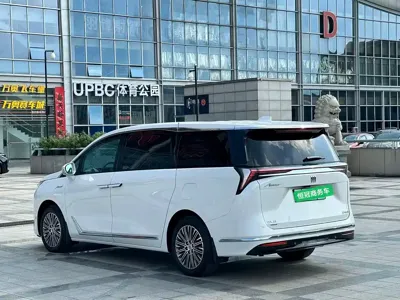 Buick GL8 Hybrid