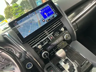 Lexus LM