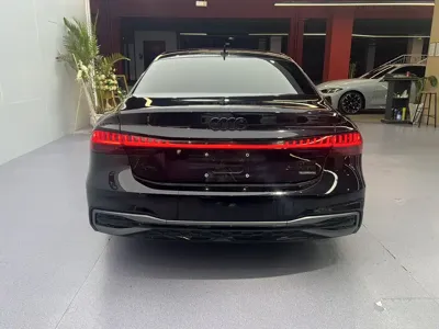 Audi A7L