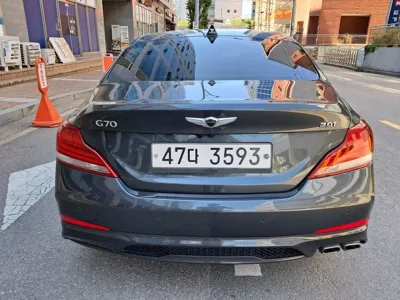 Genesis G70