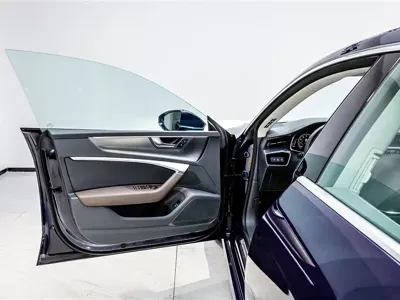 Audi A7L