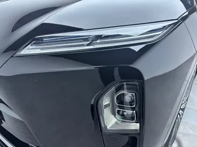 Nio ES8