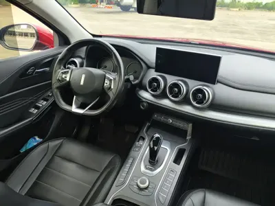WEY Wey VV5