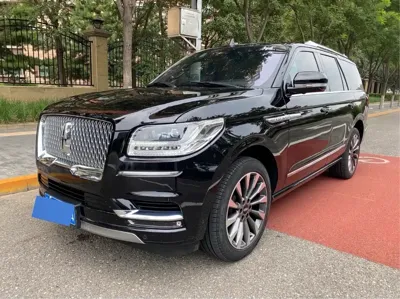 Lincoln Navigator