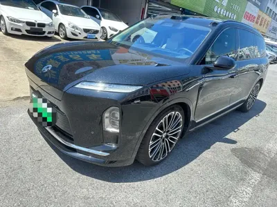 Nio ES8