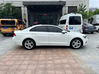 Volkswagen Lamando