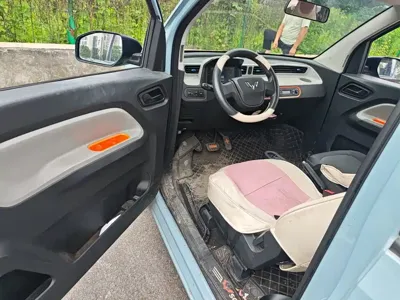 Wuling MINIEV