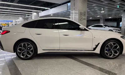 BMW i4