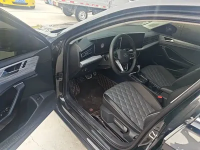Volkswagen Sagitar