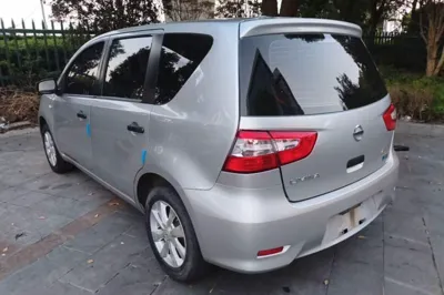 Nissan Livina