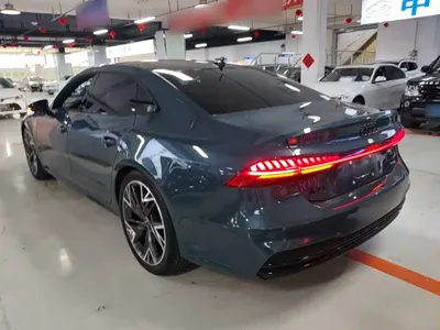 Audi A7L