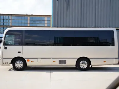 Nissan Civilian