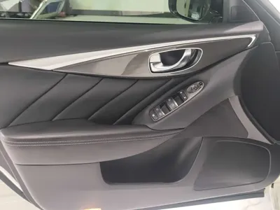 Infiniti Q50L