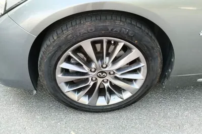 Infiniti Q50L
