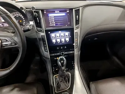 Infiniti Q50L