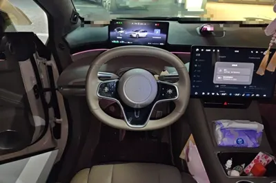 Hima Luxeed R7