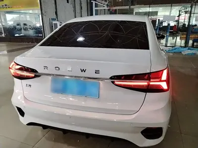 Roewe i5