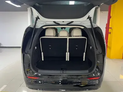Li Auto Li MEGA