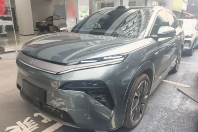 BYD Tang L