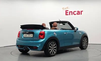 MINI Cooper Convertible
