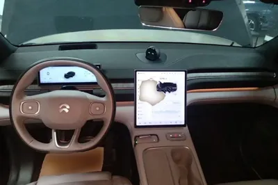 Nio EC6