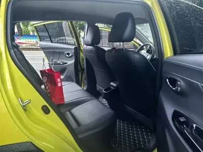 Toyota Yaris L