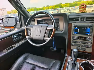Lincoln Navigator