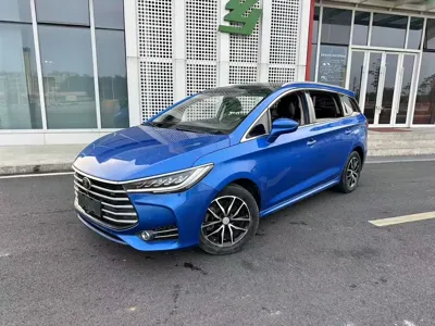 BYD MAX