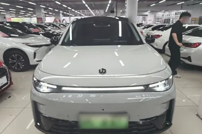 Leapmotor C10