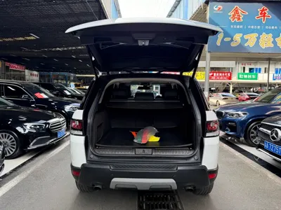 Land Rover Sport