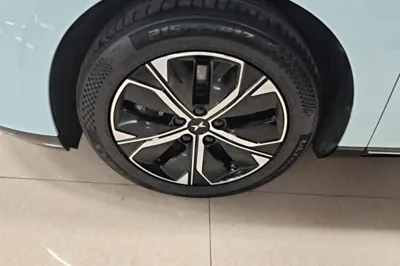 Xpeng P5