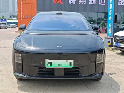 Li Auto 理想i8