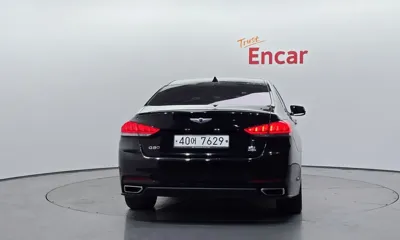 Hyundai Genesis