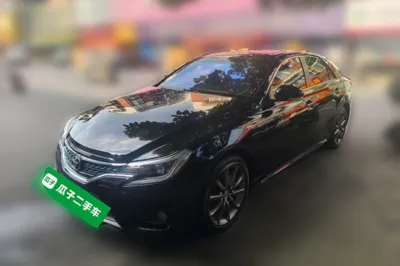 Toyota Reiz