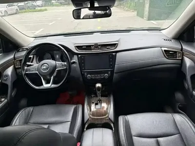 Infiniti Q50L