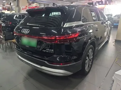 Audi Q5 e-tron