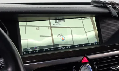 Genesis EQ900