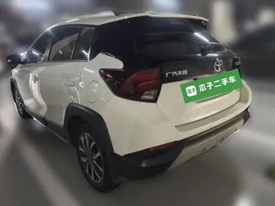 Toyota Yaris L