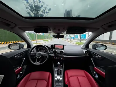 Audi Q2L e-tron