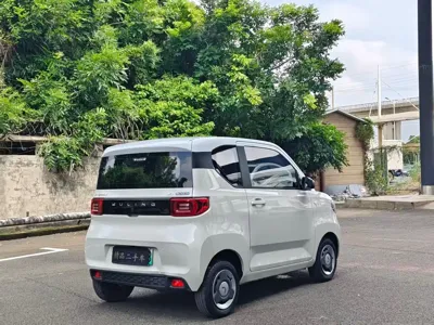 Wuling MINIEV