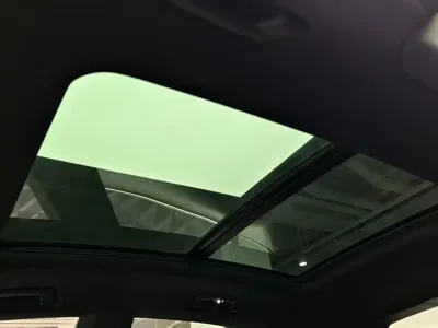 Porsche Macan EV